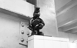 Subway Token Figures : Art : Subway : New York : Tom Otterness : Personal Photo Projects : Photos : Richard Moore : Photographer